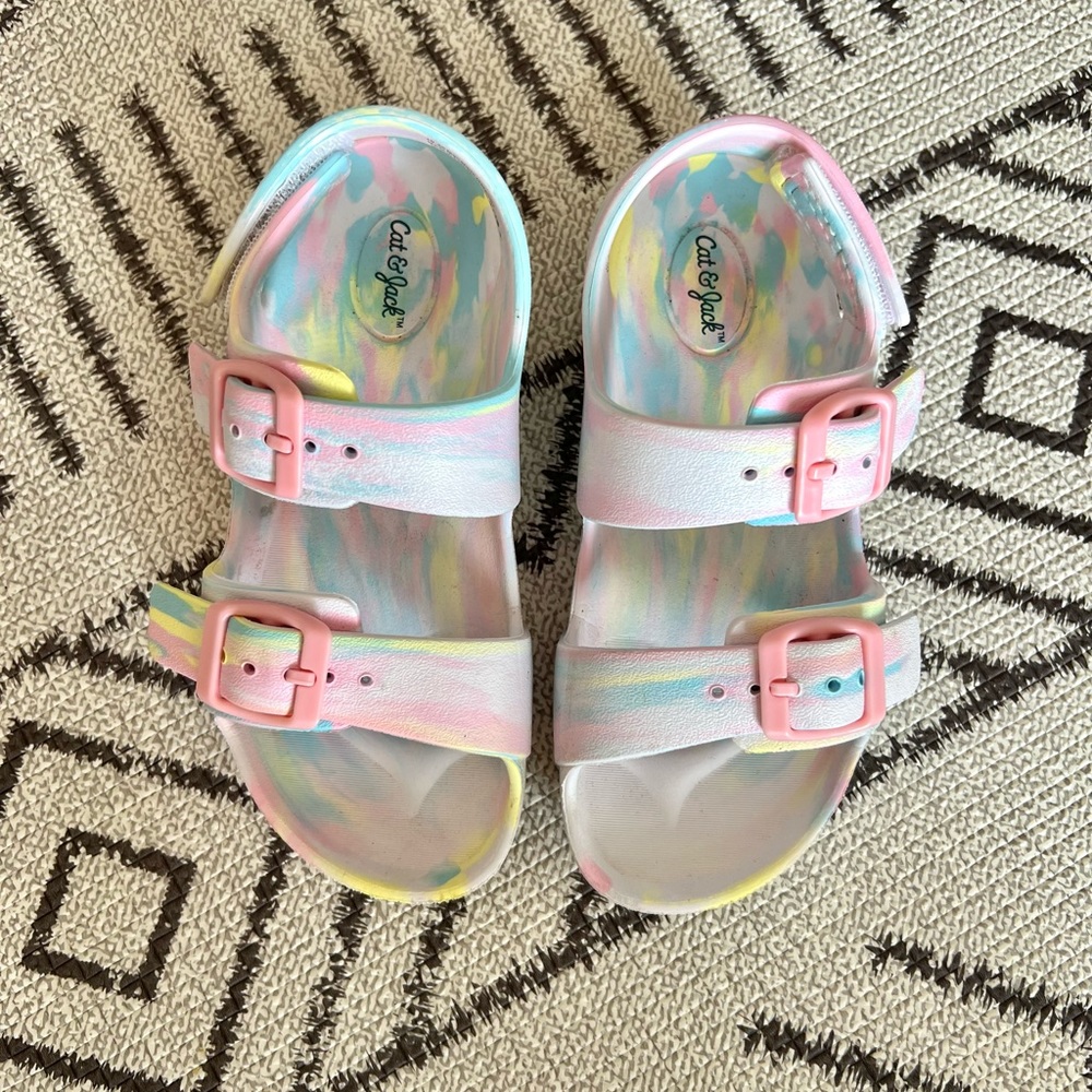 Cat & Jack Rainbow Sandals Sz 10